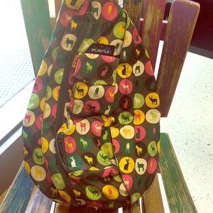 Super cute Kavu bag in EUC!